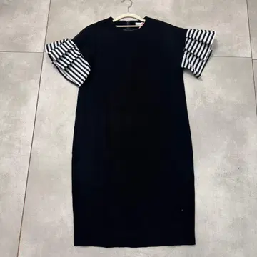 BORDERS at BALCONY 보더스 앳 발코니 원피스