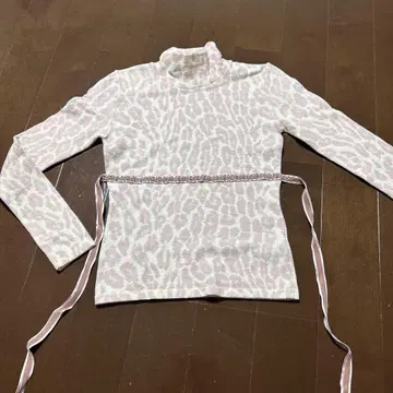 안나 몰리나리 상의