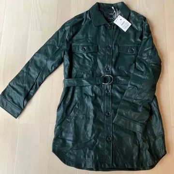 새상품 Bershka 다크 그린 레더풍 자켓 코트 아우터