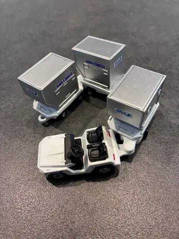 ANA 카고 트럭 미니카 3대 세트