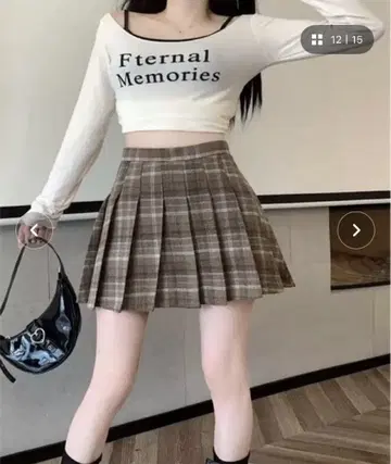 체크 무늬 플리츠 미니 스커트