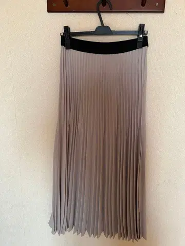 TRANOI 플리츠 스커트