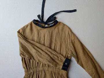 브라운 긴팔 원피스 리본 포함