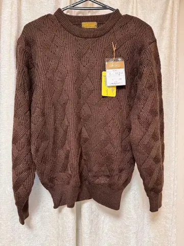 [ 택 포함 미사용품 ] 브라운 케이블 니트 스웨터 일본제