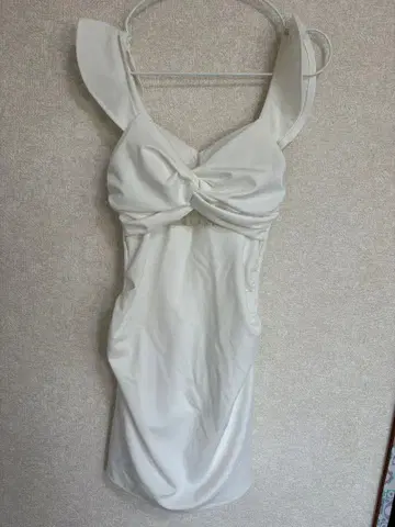 화이트 리본 디자인 타이트 드레스 XS DAZZY