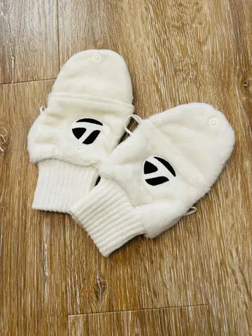 새상품 TaylorMade 여성용 핸드 워머 화이트