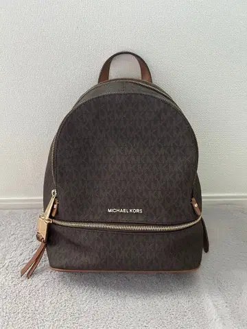 MICHAEL KORS 브라운 백팩