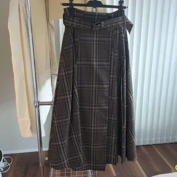 UNITEDTOKYO 브라운 체크 무늬 플리츠 롱 스커트