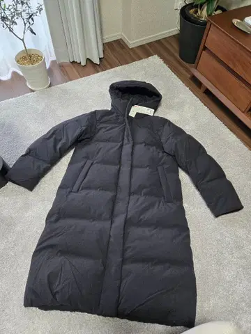 유니클로 심리스 다운 롱 코트 블랙 XL