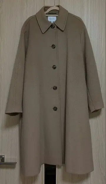 유나이티드 애로우즈 베이지 A라인 체스터 코트