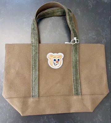 러브리 바이 페이러 올 테디 와펜 토트백 소