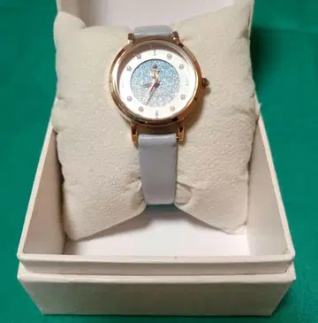 피치피치피치 손목시계