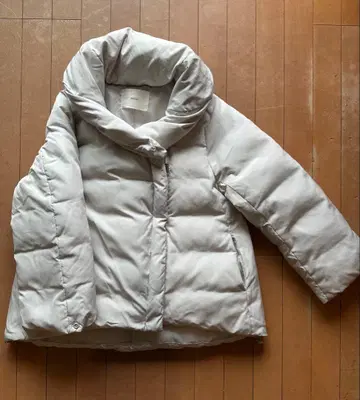 midiumi 미디우미 후드 부착 다운 자켓 라이트 그레이