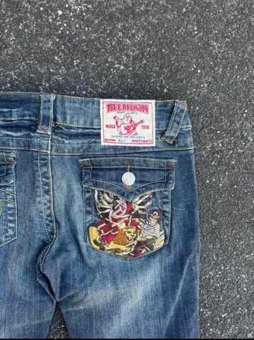 TRUE RELIGION 자수 디자인 데님 29