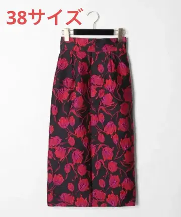 튤립 자카드 스커트