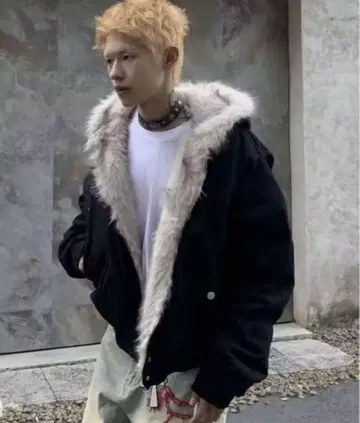 크롭 퍼 fur foodie jacket 오피움 y2k