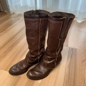 브라운 가죽 롱 부츠 사이드 지퍼