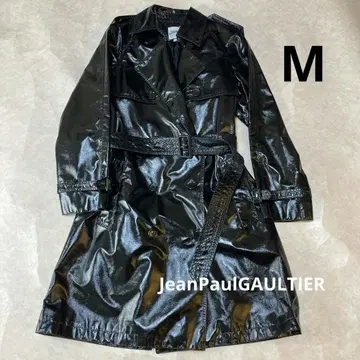 새상품급 장 폴 고티에 블랙 에나멜 코팅 트렌치코트 M