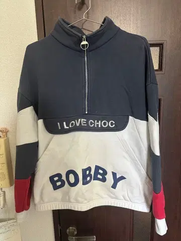 I LOVE CHOC 하프 지퍼 맨투맨