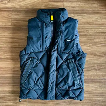 미사용 마운틴 스미스 다운 베스트 MOUNTAIN SMITH 사이즈 L