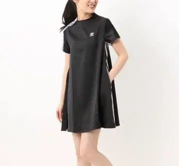 [ 미사용 새상품 ] adidas 블랙 미니 원피스 반팔