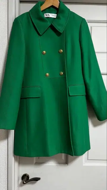 ZARA 그린 더블 브레스트 코트