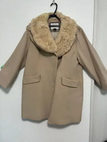 베이지 퍼 울 코트