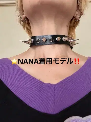 새상품, 미사용 NANA 착용 모델 스파이크 부착 가죽 느낌 초커