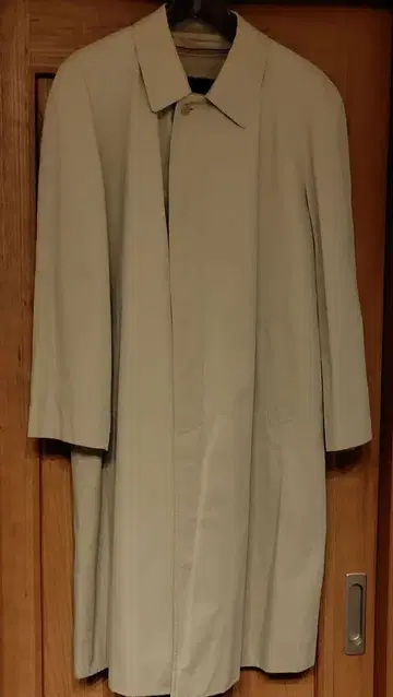 베이지 스텐카라 코트 긴팔 라이너 포함 뒷 슬릿