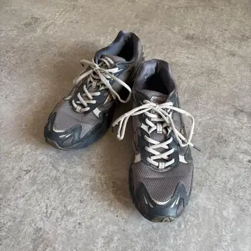 미즈노 웨이브 라이더 10 MIZUNO WAVE RIDER 10 GREY