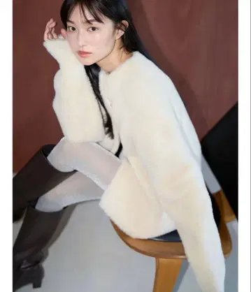 LAGUNAMOON 미니 샤기 니트 가디건 아이보리 새상품 완판템