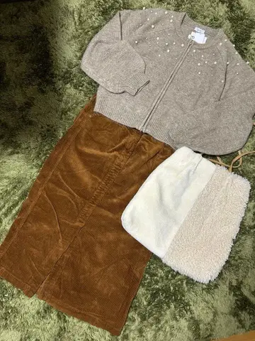 앤트게이지 코듀로이 스커트