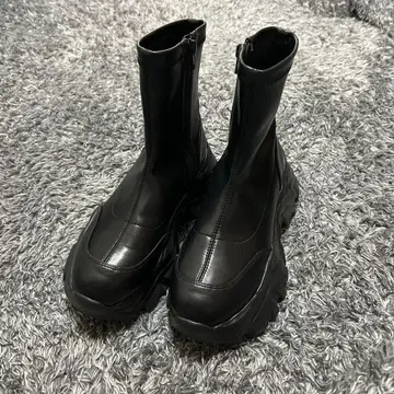 [ 새상품급 ] 오리엔탈 트래픽 스니커즈 밑창 숏부츠 M 블랙