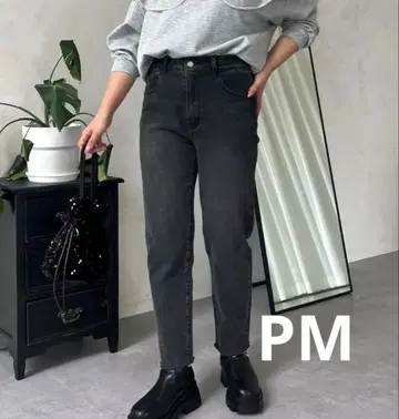 MOMO 스트레치 테이퍼드 데님 블랙