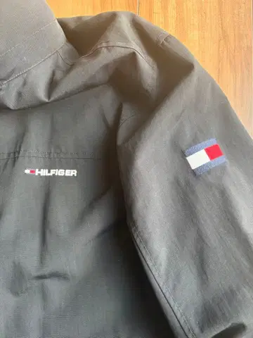TOMMY HILFIGER 블랙 나일론 자켓 타미힐피거