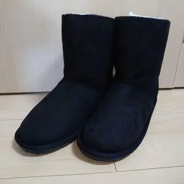 [ 새상품 ] studio CLIP 페이크 무스탕 2WAY 부츠 블랙 M