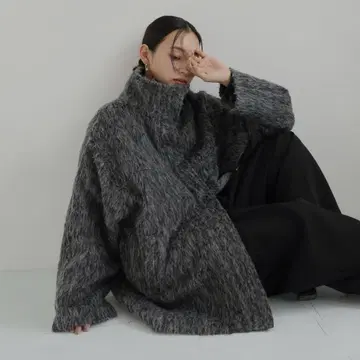 샤기 스탠드 카라 코트 hellam