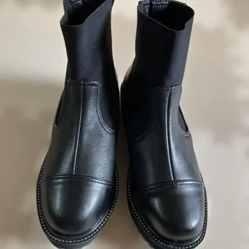 블랙 통굽 사이드 고어 부츠