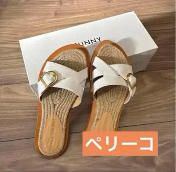 거의 새상품 펠리코 샌들 23