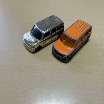 토미카 토요타 bB 금 도금 버전 & 오렌지