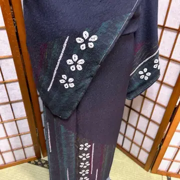 순수 실크 츠케사게 [ 쥐어짜는 꽃 무늬 ]