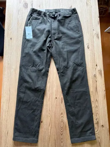 uniqlo u 코튼 트윌 이지 팬츠 그린 M 미사용 시착만 한 상품