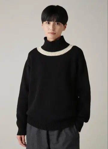 정가 35,200엔 MHL 코튼 니트