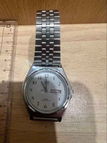 Q&Q 쿼츠 손목시계 데이데이트 표시 스테인리스 벨트 남성용