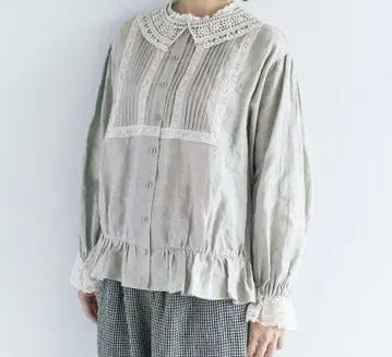 사만사 모스모스 탈착식 옷깃 블라우스 kazumi