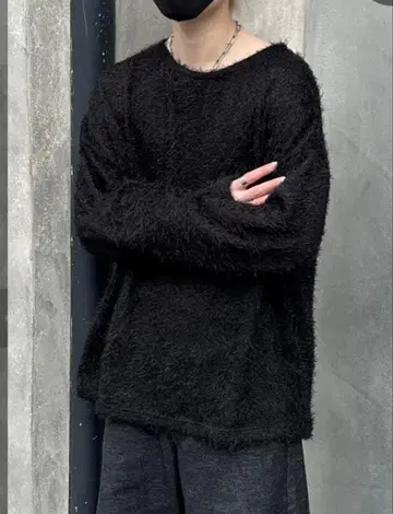 Chikashitsu + 샤기 니트 블랙