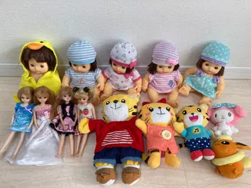 토이저러스 인형 5개 리카짱 인형 4개 시마지로 하나짱 마이멜로디