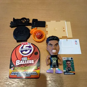 NBA Ballers 야니스 아데토쿤보 피규어 레어 ver.
