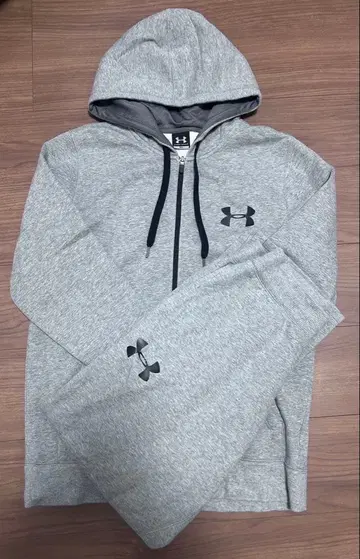 언더아머 그레이 셋업 sizeMD