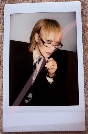 0.1g의 오산 미즈타 마리 씨 폴라로이드